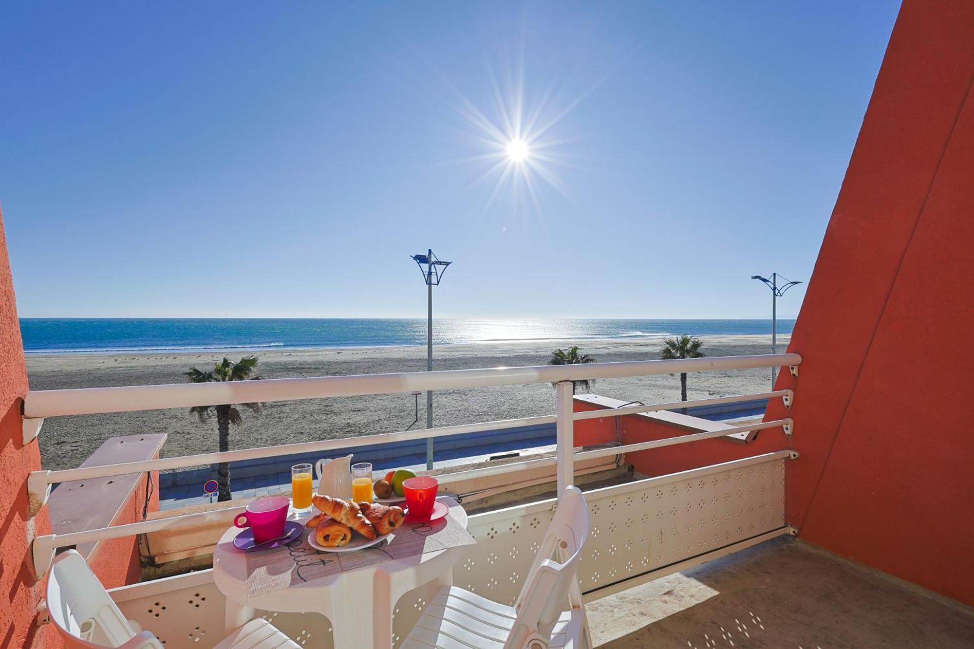 Logis Hotel & Restaurant Mediterranee Port-la-Nouvelle Exterior foto